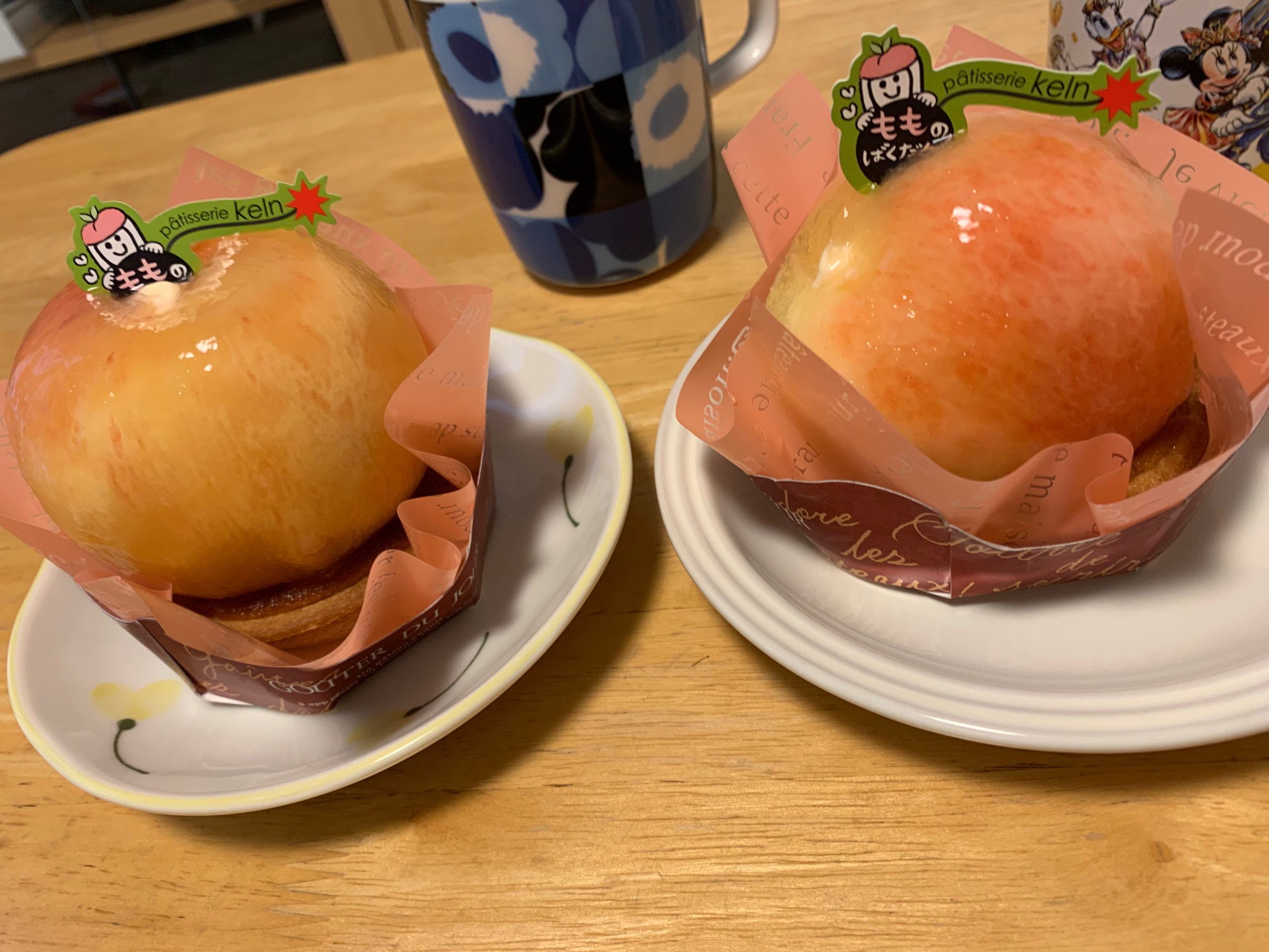 パティスリーケルン 桃のばくだん を食べてみた 加賀市 自由な暮らし